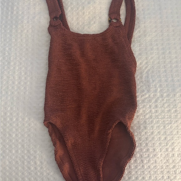 Hunza G One Piece Swimsuit in Metallic Rosewood - Picture 1 of 4